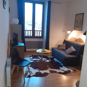 Le Carlton Apartment
